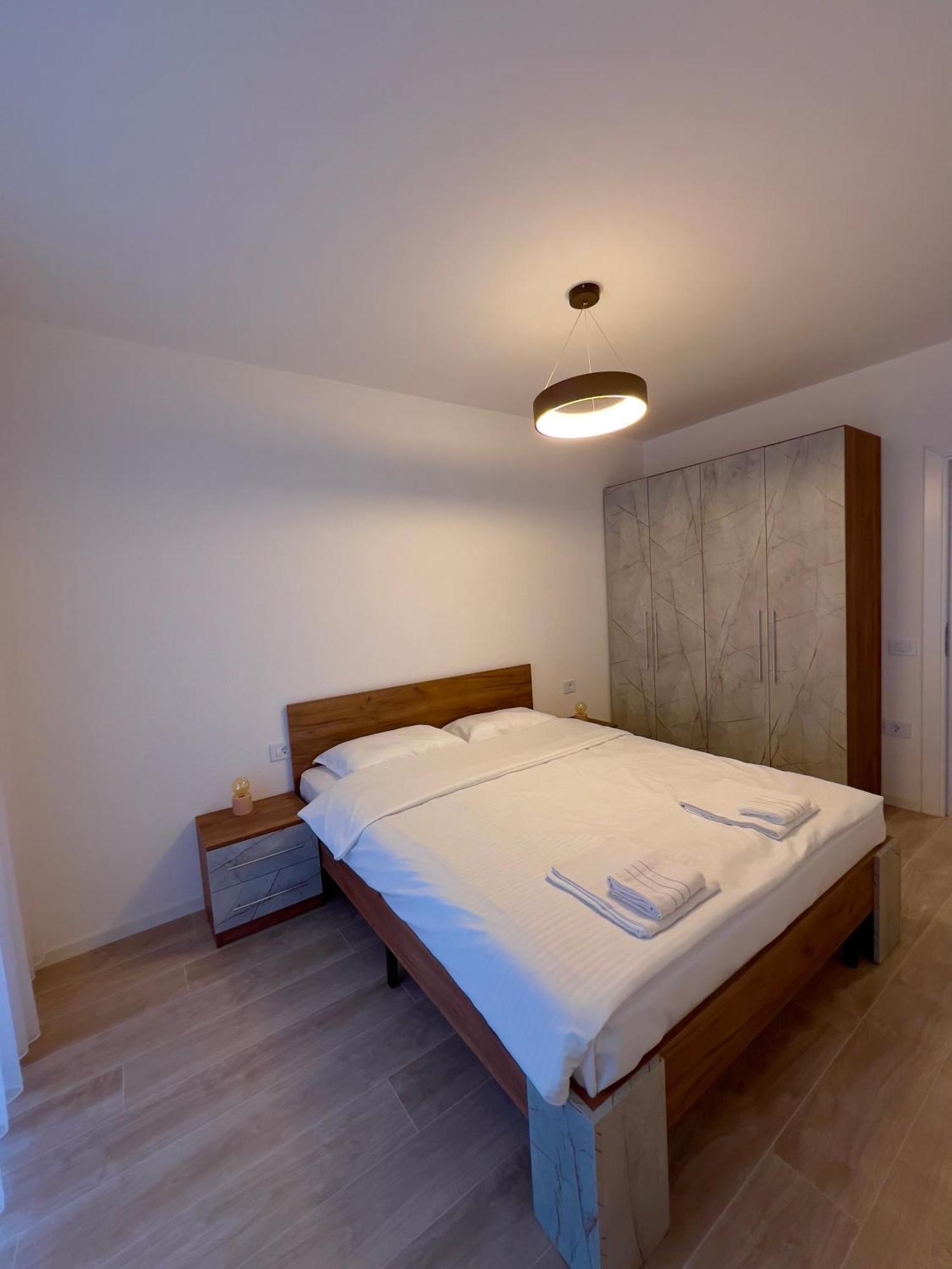 Holiday Apartments Gjakova Ngoại thất bức ảnh