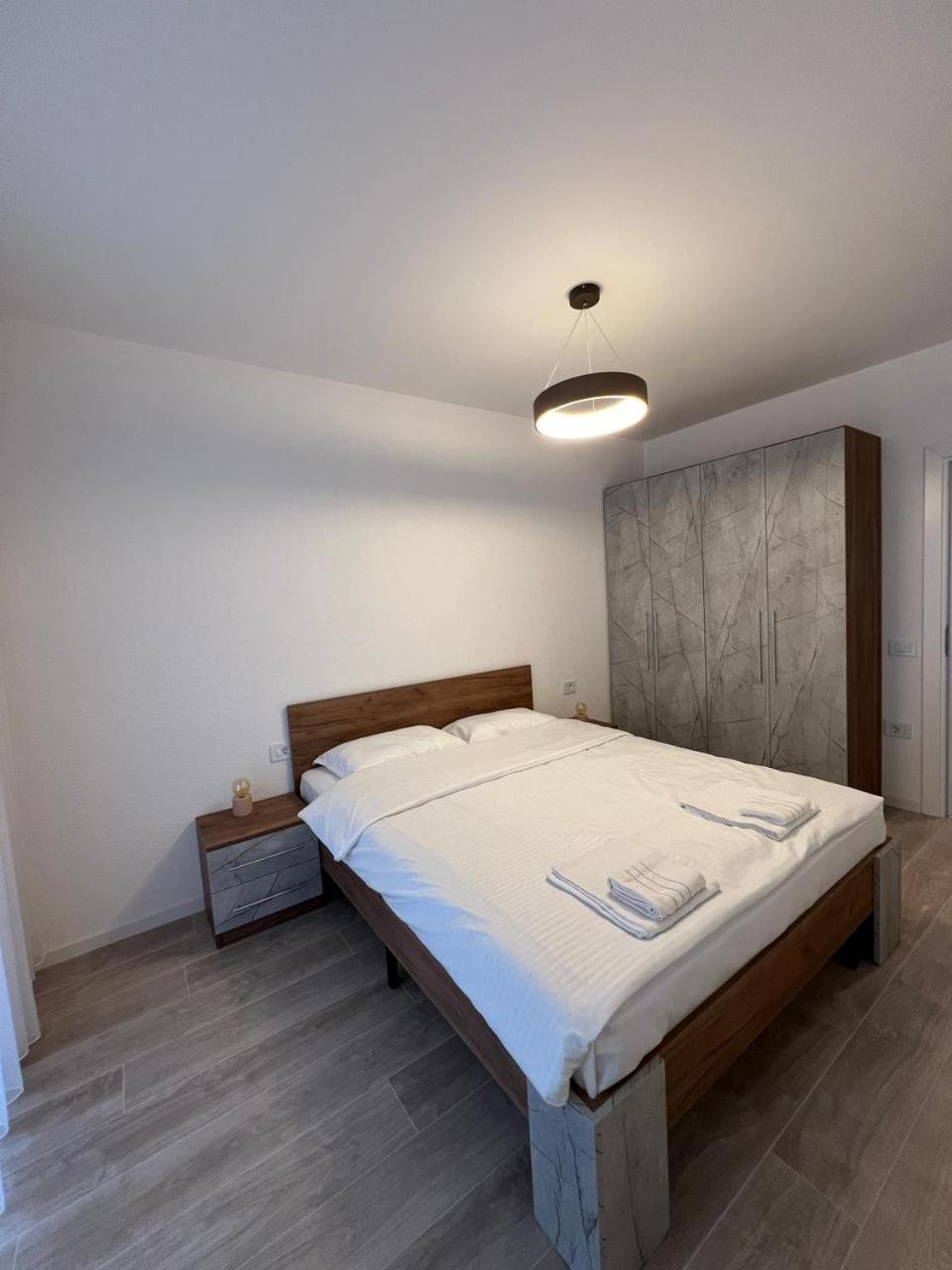 Holiday Apartments Gjakova Ngoại thất bức ảnh